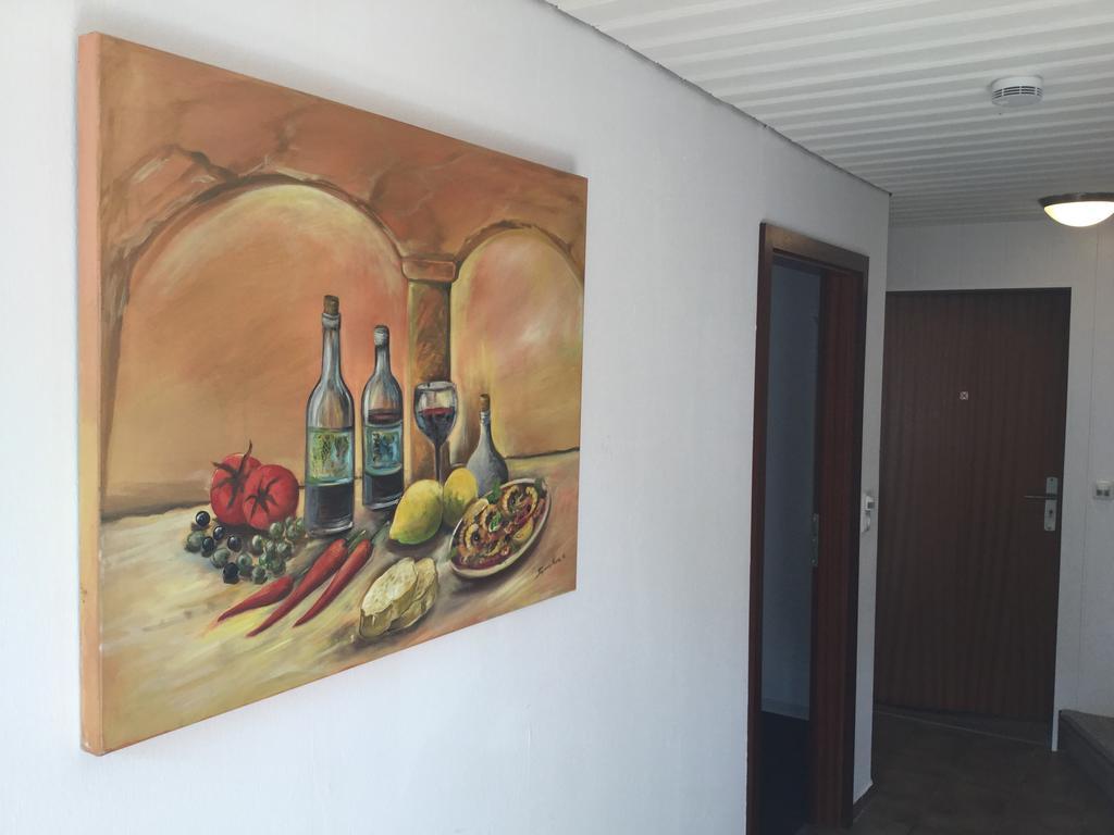 库里斯公寓酒店 金茨堡 外观 照片